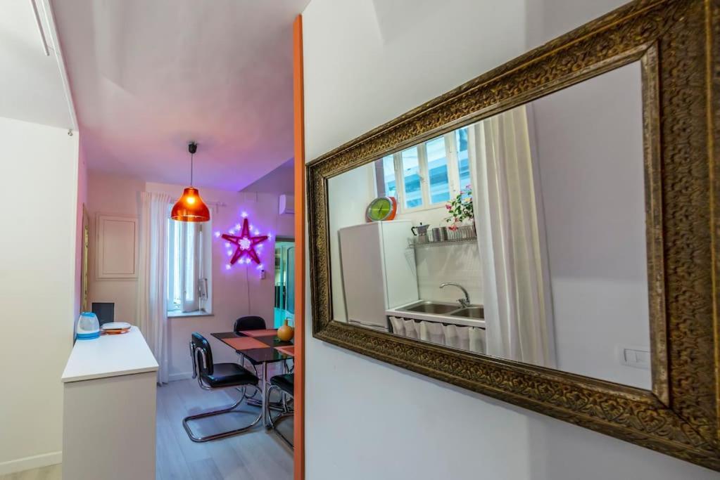 Charming Apartment With Balcony In The Historic Center Naples Luaran gambar