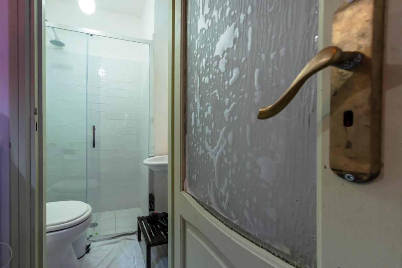 Charming Apartment With Balcony In The Historic Center Naples Luaran gambar